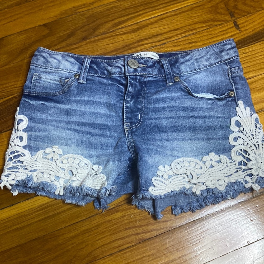 Mudd ‘shortie’ Shorts